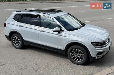 Внедорожник / Кроссовер Volkswagen Tiguan 2018 в Кропивницком