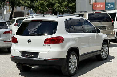 Внедорожник / Кроссовер Volkswagen Tiguan 2013 в 