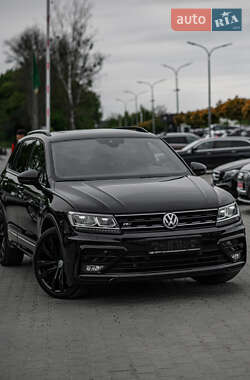 Внедорожник / Кроссовер Volkswagen Tiguan 2020 в 