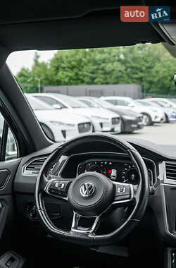 Внедорожник / Кроссовер Volkswagen Tiguan 2020 в 