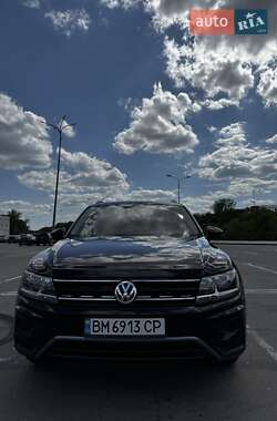 Внедорожник / Кроссовер Volkswagen Tiguan 2018 в Сумах