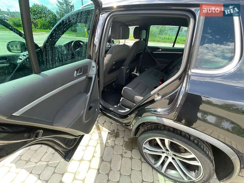 Внедорожник / Кроссовер Volkswagen Tiguan 2015 в Дрогобыче