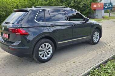 Позашляховик / Кросовер Volkswagen Tiguan 2018 в 