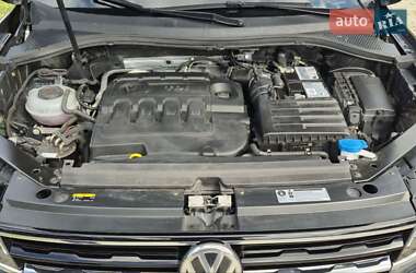 Позашляховик / Кросовер Volkswagen Tiguan 2018 в 