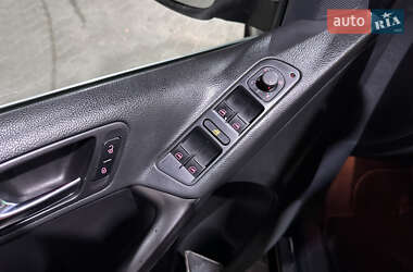 Внедорожник / Кроссовер Volkswagen Tiguan 2008 в 