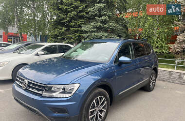 Внедорожник / Кроссовер Volkswagen Tiguan 2020 в Киеве