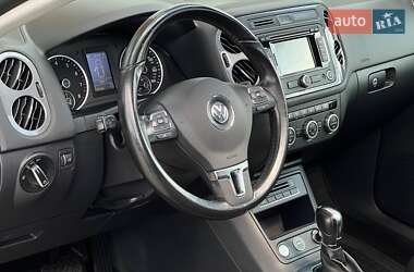 Позашляховик / Кросовер Volkswagen Tiguan 2013 в 