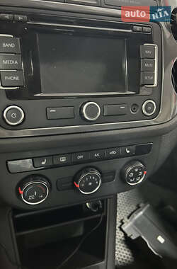 Внедорожник / Кроссовер Volkswagen Tiguan 2012 в 