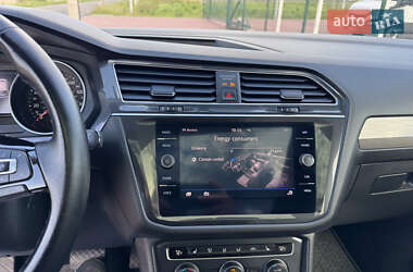Позашляховик / Кросовер Volkswagen Tiguan 2019 в 