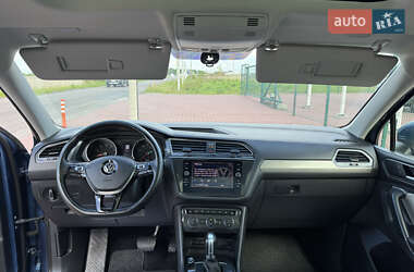 Позашляховик / Кросовер Volkswagen Tiguan 2019 в 
