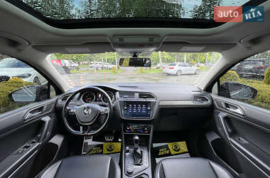 Внедорожник / Кроссовер Volkswagen Tiguan 2017 в 