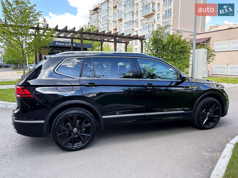 Позашляховик / Кросовер Volkswagen Tiguan 2023 в Києві