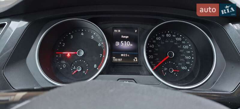 Внедорожник / Кроссовер Volkswagen Tiguan 2017 в Новых Петровцах