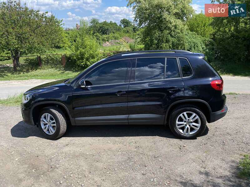 Позашляховик / Кросовер Volkswagen Tiguan 2015 в Києві