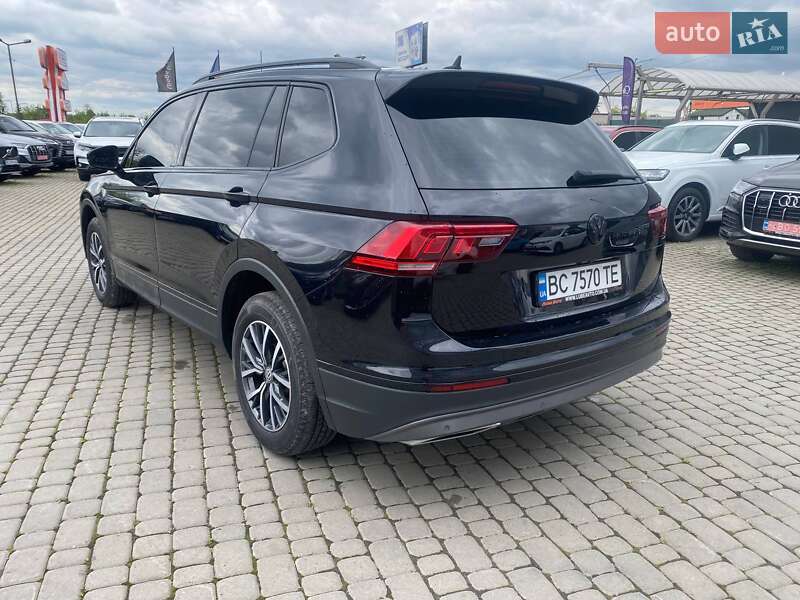 Внедорожник / Кроссовер Volkswagen Tiguan 2017 в Львове