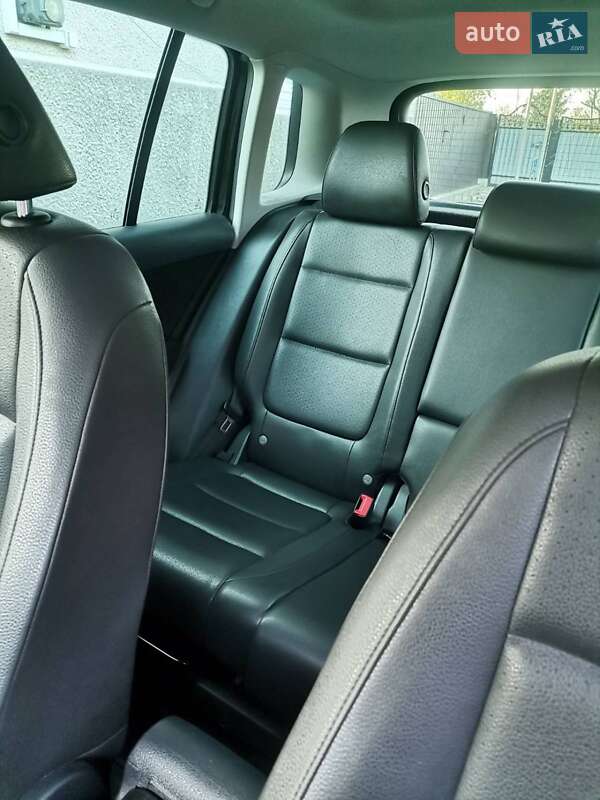 Внедорожник / Кроссовер Volkswagen Tiguan 2013 в Черновцах