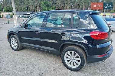 Внедорожник / Кроссовер Volkswagen Tiguan 2012 в 