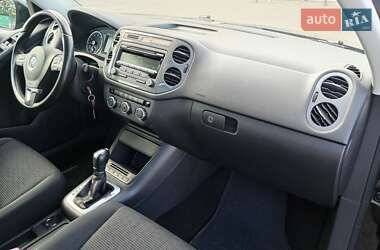 Внедорожник / Кроссовер Volkswagen Tiguan 2012 в 