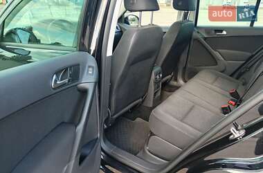 Внедорожник / Кроссовер Volkswagen Tiguan 2012 в 