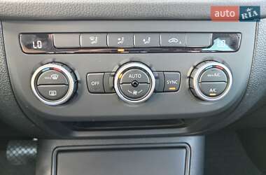 Внедорожник / Кроссовер Volkswagen Tiguan 2012 в 