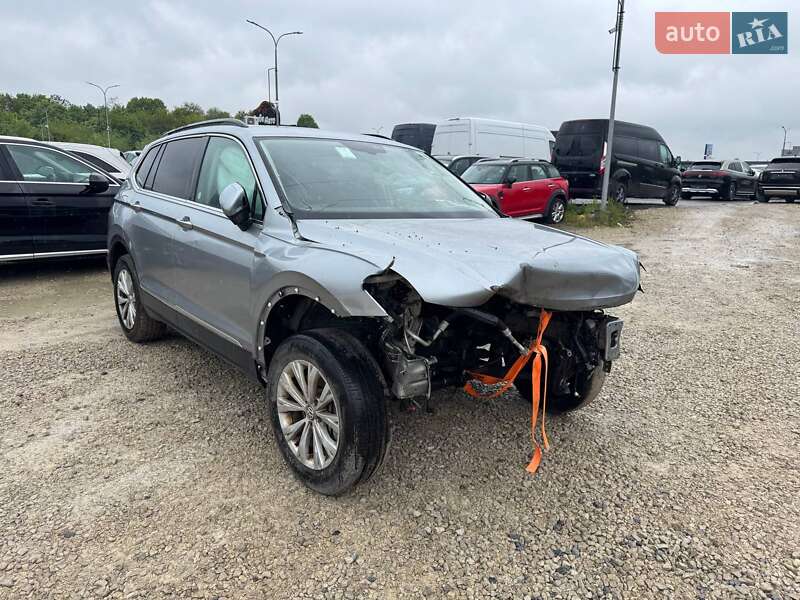 Позашляховик / Кросовер Volkswagen Tiguan 2019 в Львові