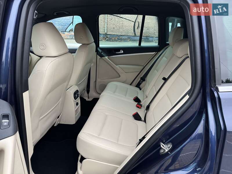 Позашляховик / Кросовер Volkswagen Tiguan 2016 в Луцьку
