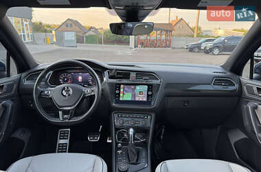 Внедорожник / Кроссовер Volkswagen Tiguan 2018 в 