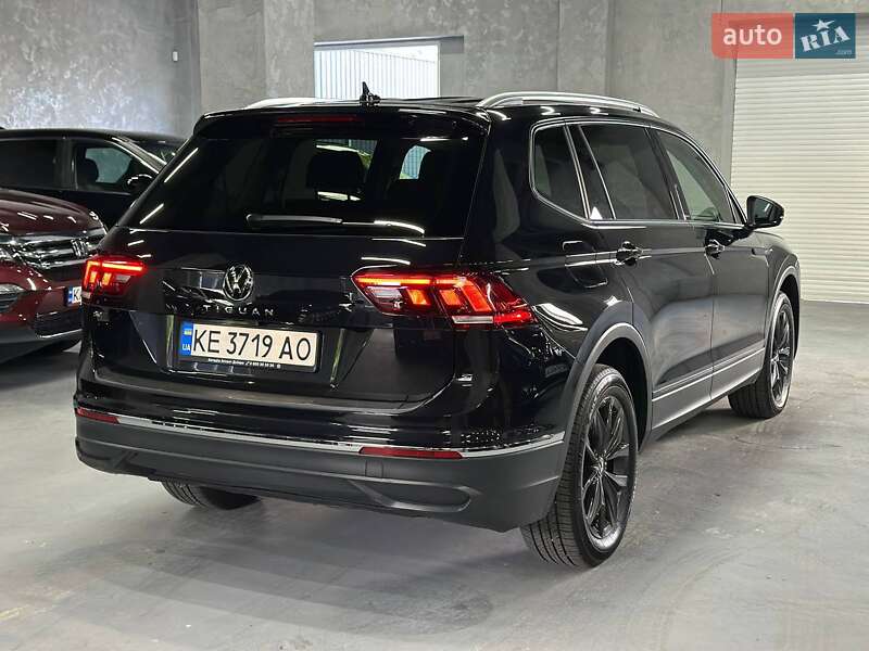 Внедорожник / Кроссовер Volkswagen Tiguan 2024 в Каменском