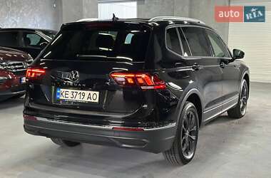 Внедорожник / Кроссовер Volkswagen Tiguan 2024 в 