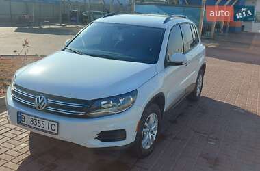 Внедорожник / Кроссовер Volkswagen Tiguan 2015 в Полтаве