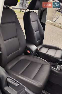 Позашляховик / Кросовер Volkswagen Tiguan 2014 в 