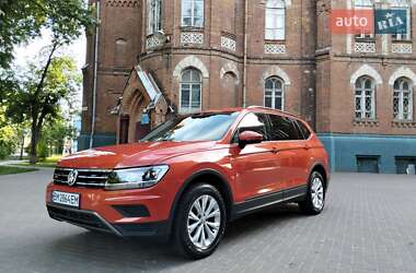 Внедорожник / Кроссовер Volkswagen Tiguan 2019 в Сумах