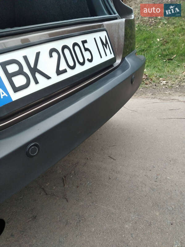 Внедорожник / Кроссовер Volkswagen Tiguan 2012 в Ровно