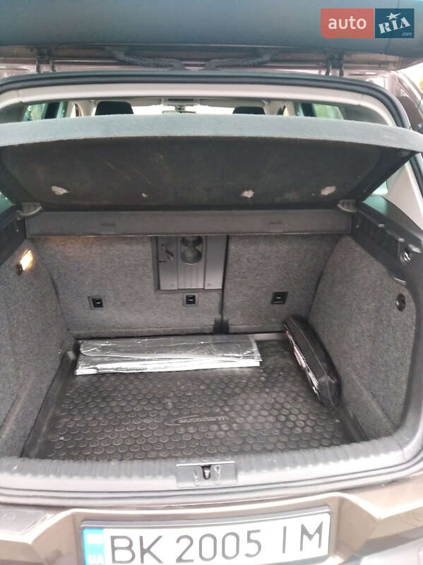 Внедорожник / Кроссовер Volkswagen Tiguan 2012 в Ровно