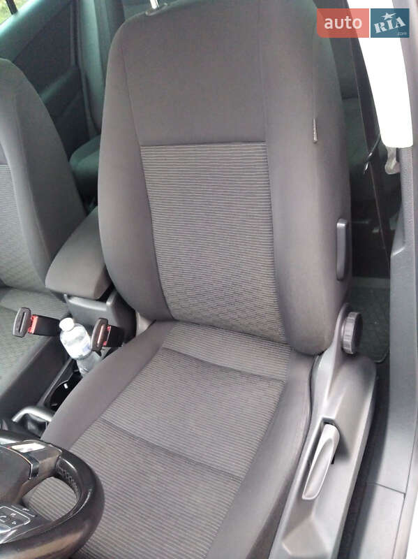 Внедорожник / Кроссовер Volkswagen Tiguan 2012 в Ровно