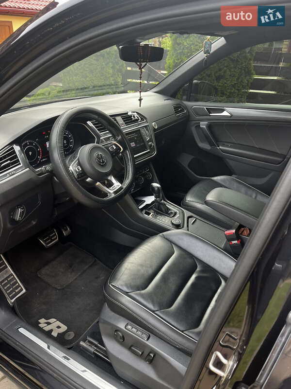 Позашляховик / Кросовер Volkswagen Tiguan 2016 в Львові
