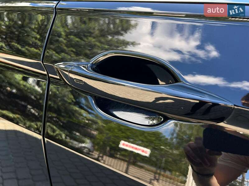 Внедорожник / Кроссовер Volkswagen Tiguan 2020 в Ужгороде