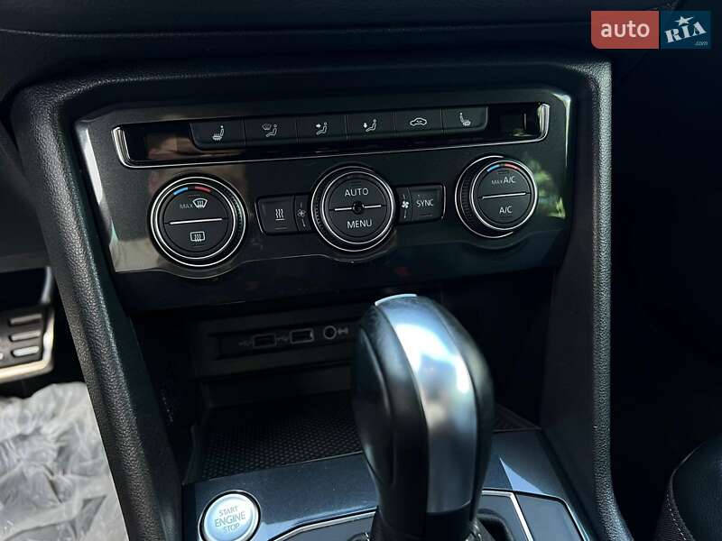 Внедорожник / Кроссовер Volkswagen Tiguan 2020 в Ужгороде