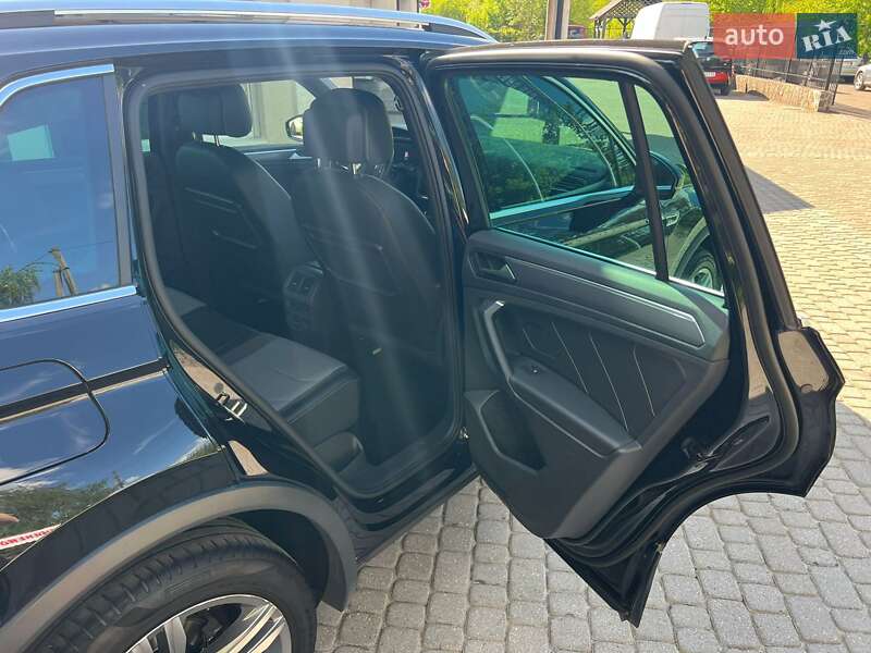 Внедорожник / Кроссовер Volkswagen Tiguan 2020 в Ужгороде