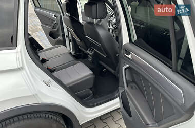 Внедорожник / Кроссовер Volkswagen Tiguan 2020 в 