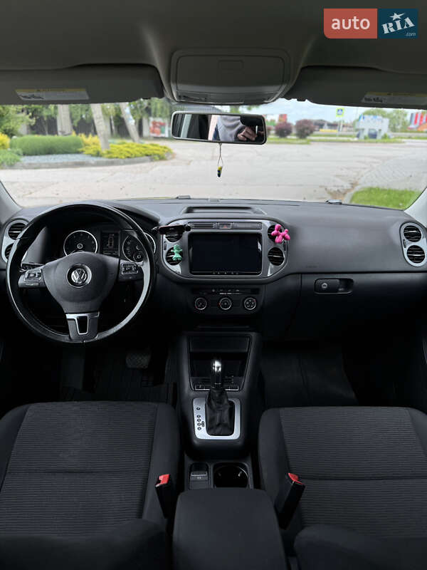 Внедорожник / Кроссовер Volkswagen Tiguan 2013 в Львове