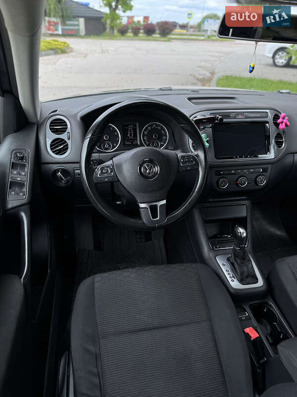 Внедорожник / Кроссовер Volkswagen Tiguan 2013 в Львове