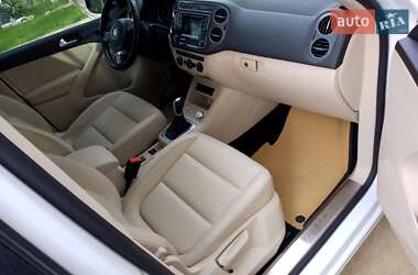 Внедорожник / Кроссовер Volkswagen Tiguan 2016 в 