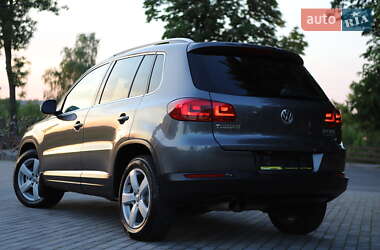 Позашляховик / Кросовер Volkswagen Tiguan 2014 в 