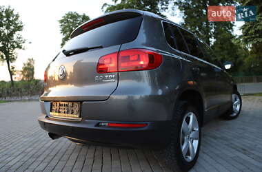 Позашляховик / Кросовер Volkswagen Tiguan 2014 в 