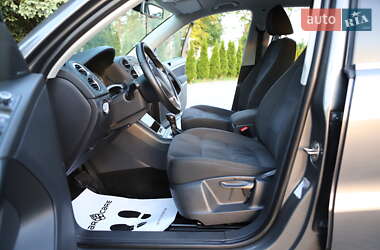 Позашляховик / Кросовер Volkswagen Tiguan 2014 в 