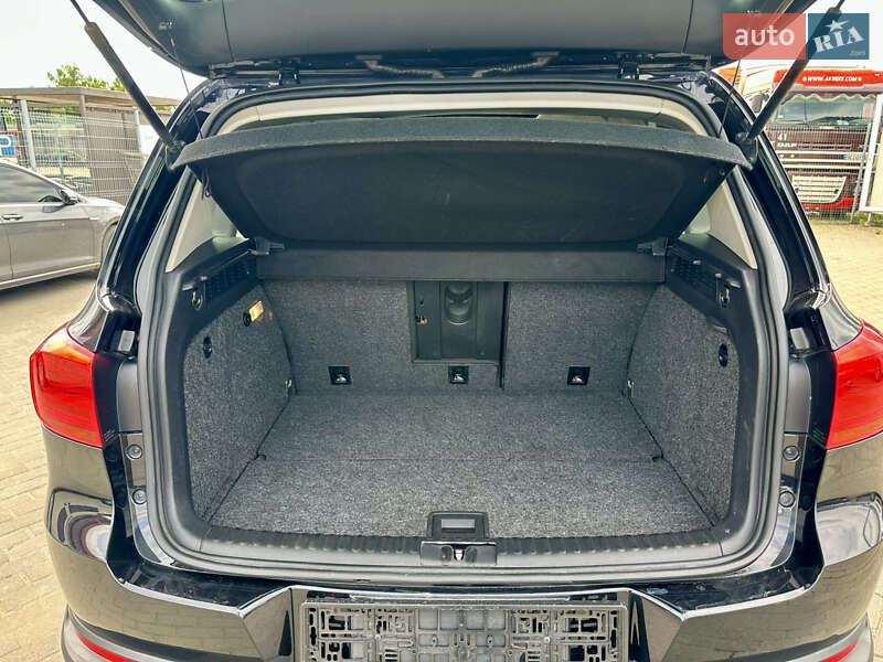 Внедорожник / Кроссовер Volkswagen Tiguan 2012 в Львове