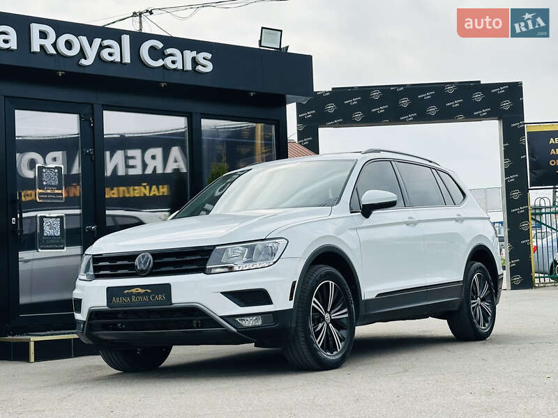 Внедорожник / Кроссовер Volkswagen Tiguan 2018 в Харькове