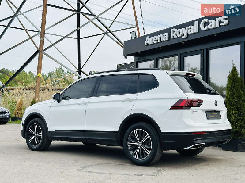 Внедорожник / Кроссовер Volkswagen Tiguan 2018 в Харькове