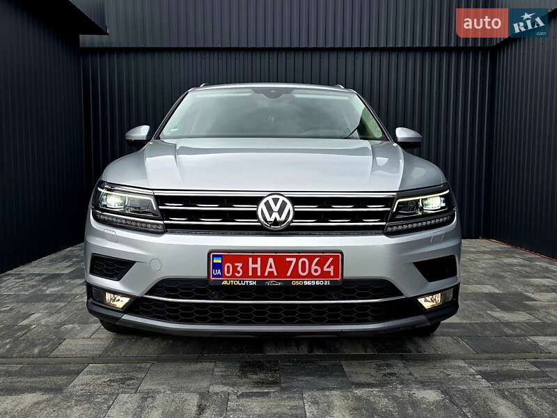 Внедорожник / Кроссовер Volkswagen Tiguan 2020 в 
